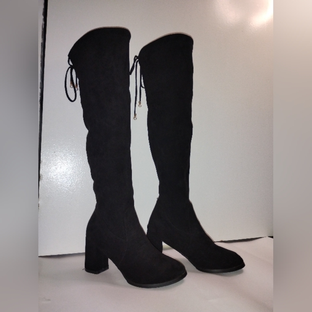 Elegant Black Over-the-Knee Boots- 3in(9cm) - Picture 3 of 13